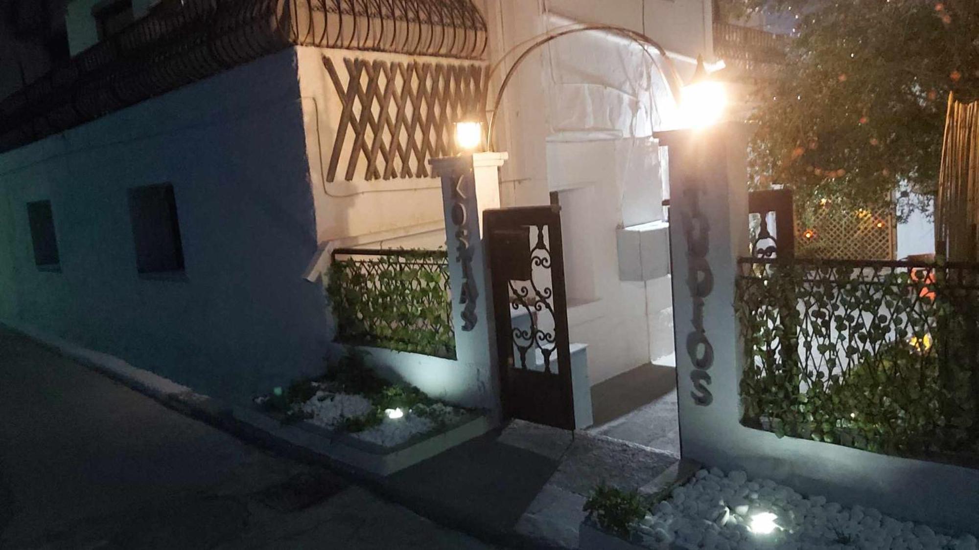 Kostas Studios Apartments - Ενοικιαζόμενα Δωμάτια Με Κουζινάκι Myrina Exterior foto